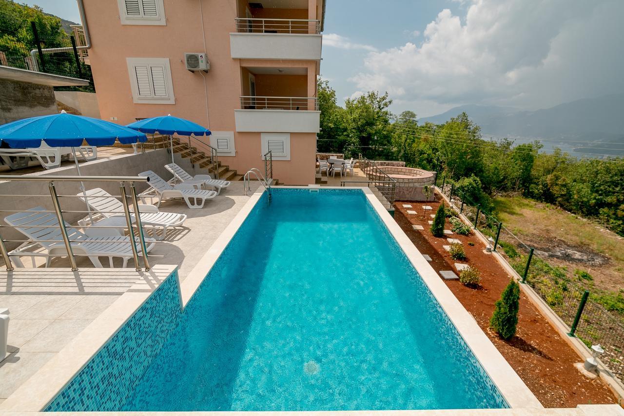 Apartments Mitrovic Luštica Exterior foto