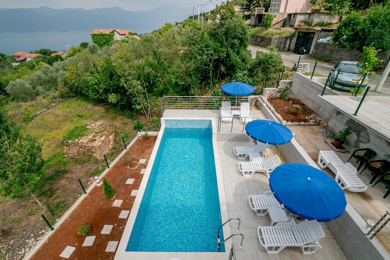 Apartments Mitrovic Luštica Exterior foto