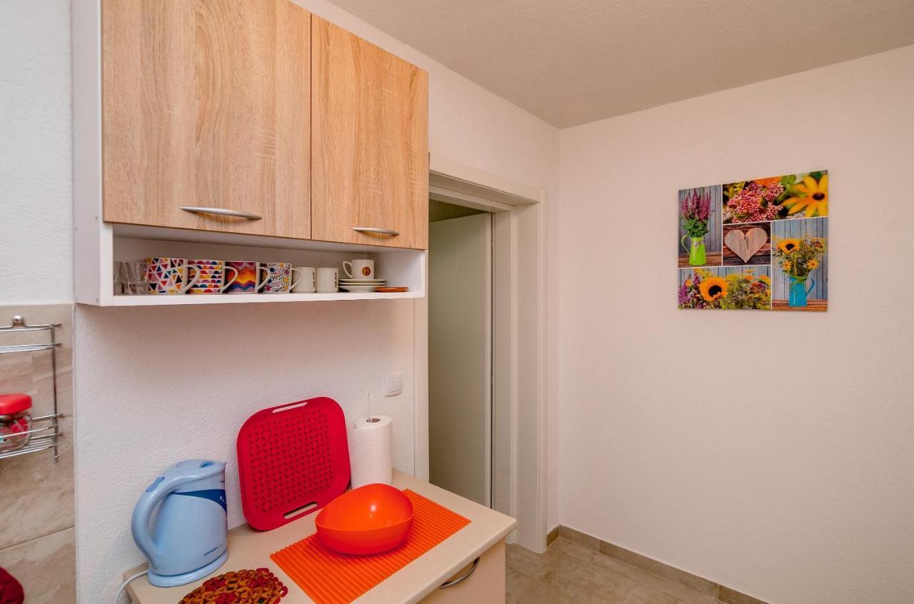 Apartments Mitrovic Luštica Exterior foto