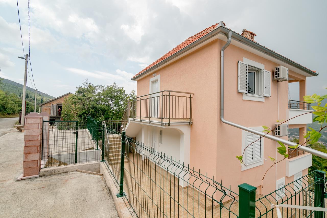 Apartments Mitrovic Luštica Exterior foto