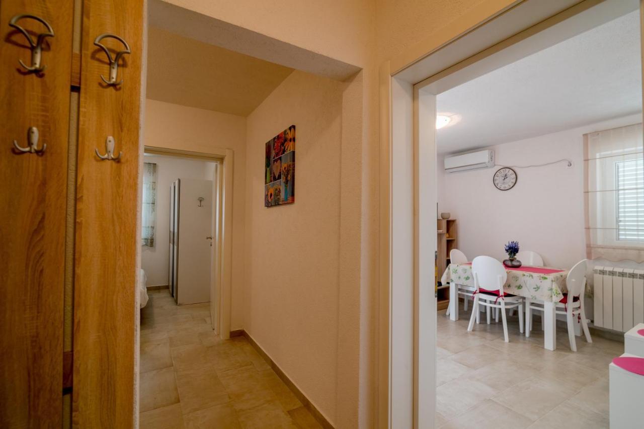 Apartments Mitrovic Luštica Exterior foto